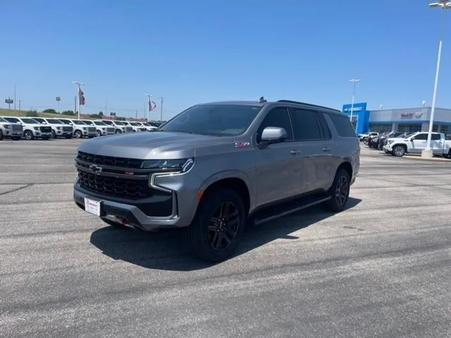 2021 Chevrolet Suburban Z71 photo 1