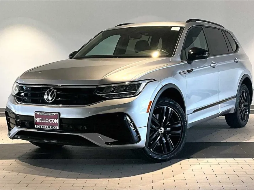 2022 Volkswagen Tiguan SE R-Line Black photo 1