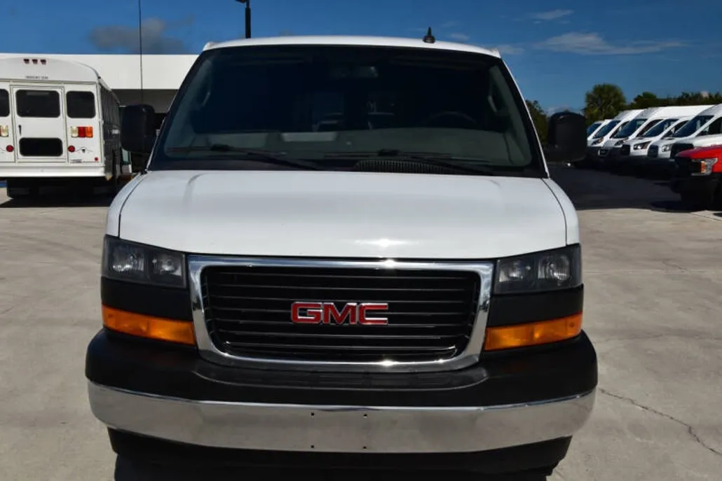 2020 Gmc Savana 2500 Cargo photo 1