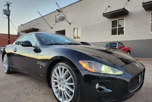 2009 Maserati Granturismo S photo 2