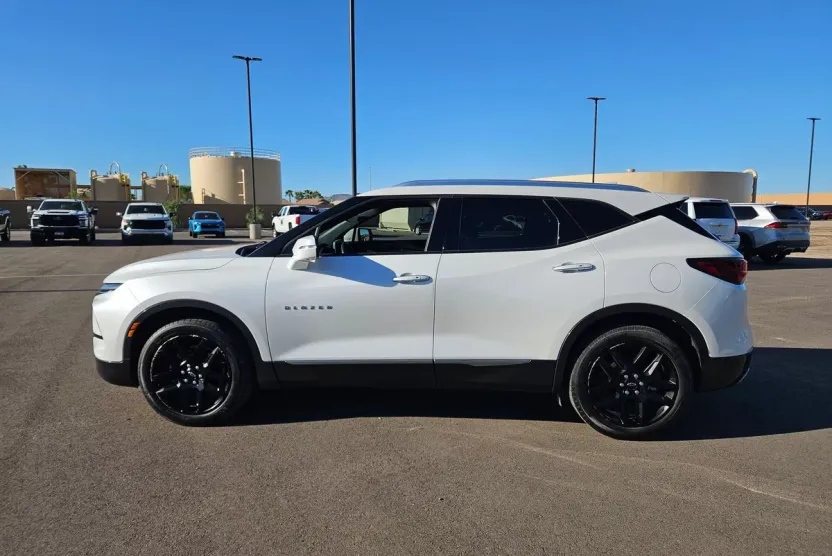 2023 Chevrolet Blazer Premier photo 1