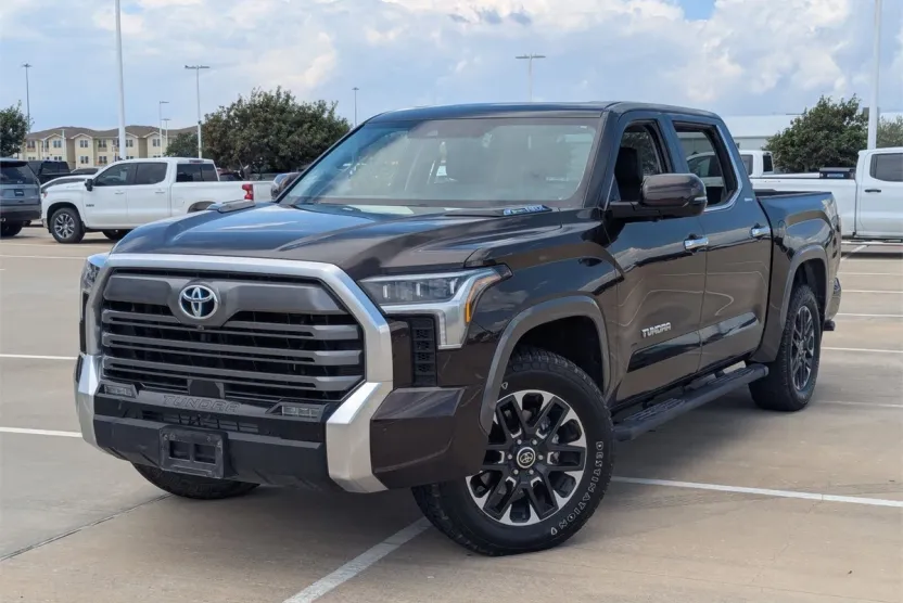 2024 Toyota Tundra Limited photo 1