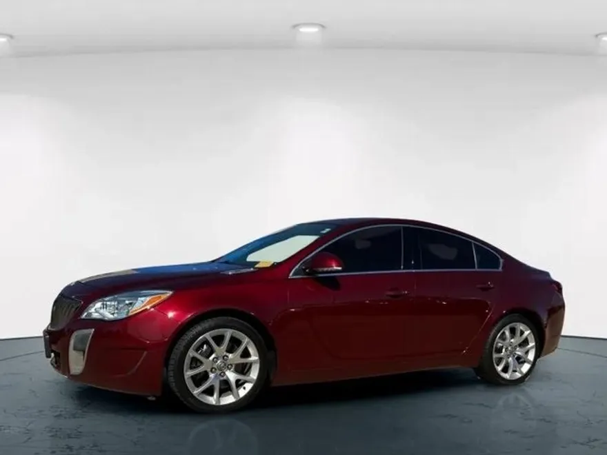 2017 Buick Regal GS photo 1