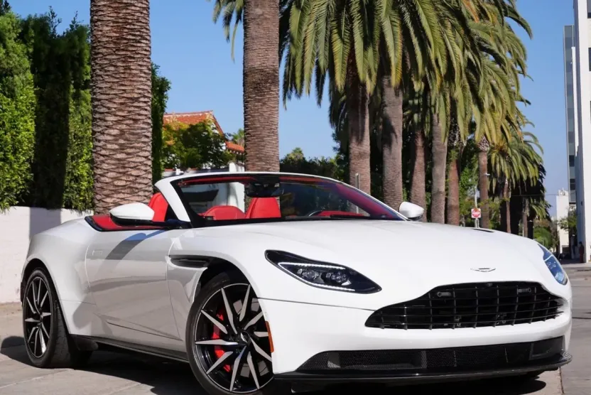 2021 Aston Martin DB11 AM5 photo 1