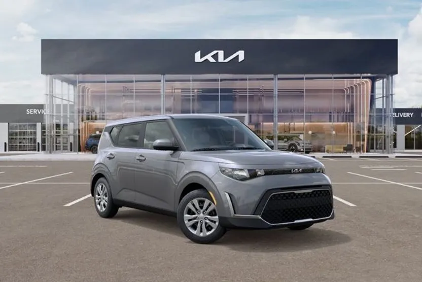 2025 Kia Soul LX photo 1