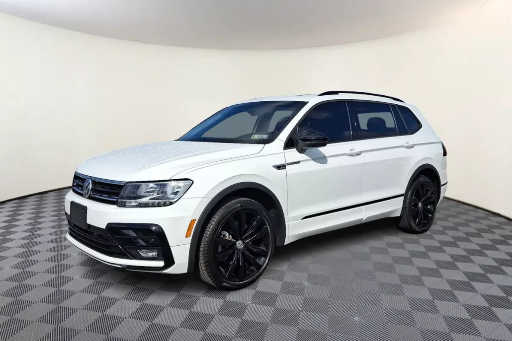 2021 Volkswagen Tiguan SE R-Line Black photo 1