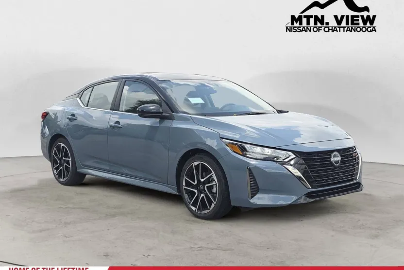 2025 Nissan Sentra SR photo 1