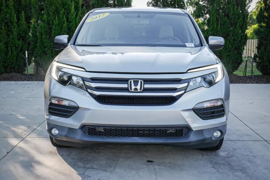 2017 Honda Pilot EX-L photo 1