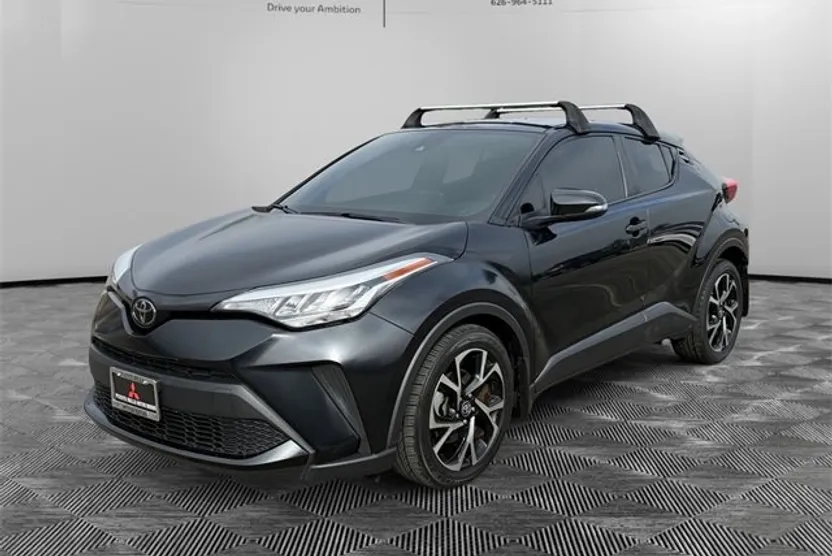 2020 Toyota C-HR photo 1