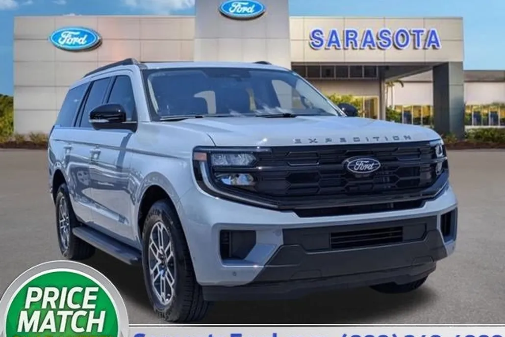 2025 Ford Expedition photo 1