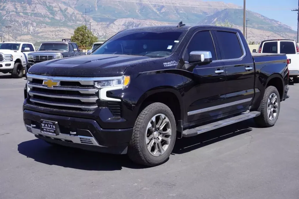 2024 Chevrolet Silverado 1500 High Country photo 1