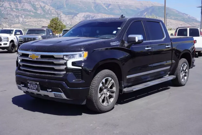 2024 Chevrolet Silverado 1500 High Country photo 1