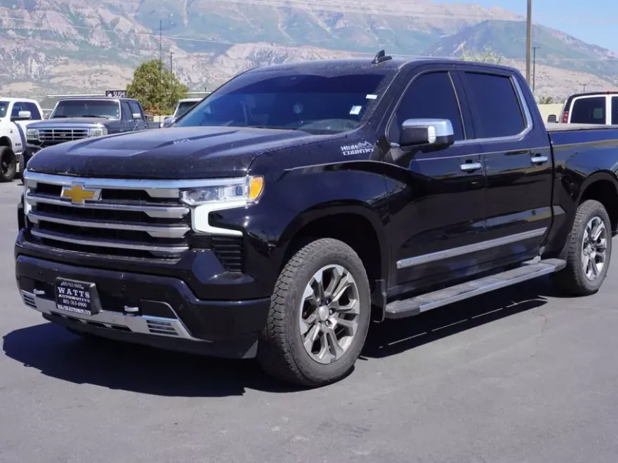 2024 Chevrolet Silverado 1500 High Country photo 1