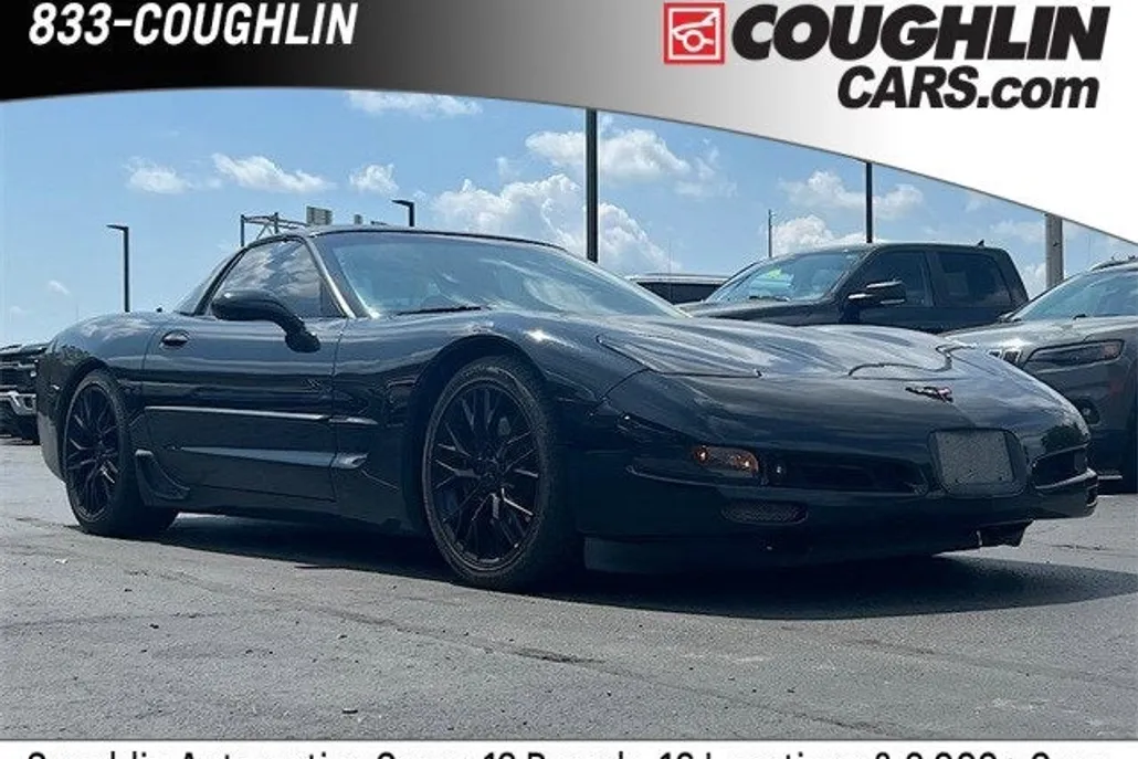 2002 Chevrolet Corvette Base photo 1