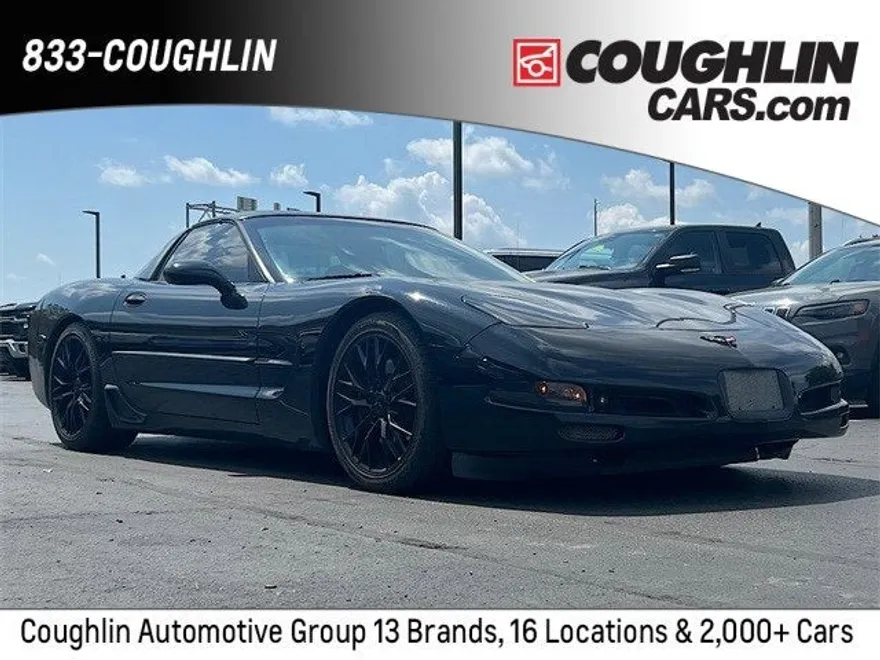 2002 Chevrolet Corvette Base photo 1