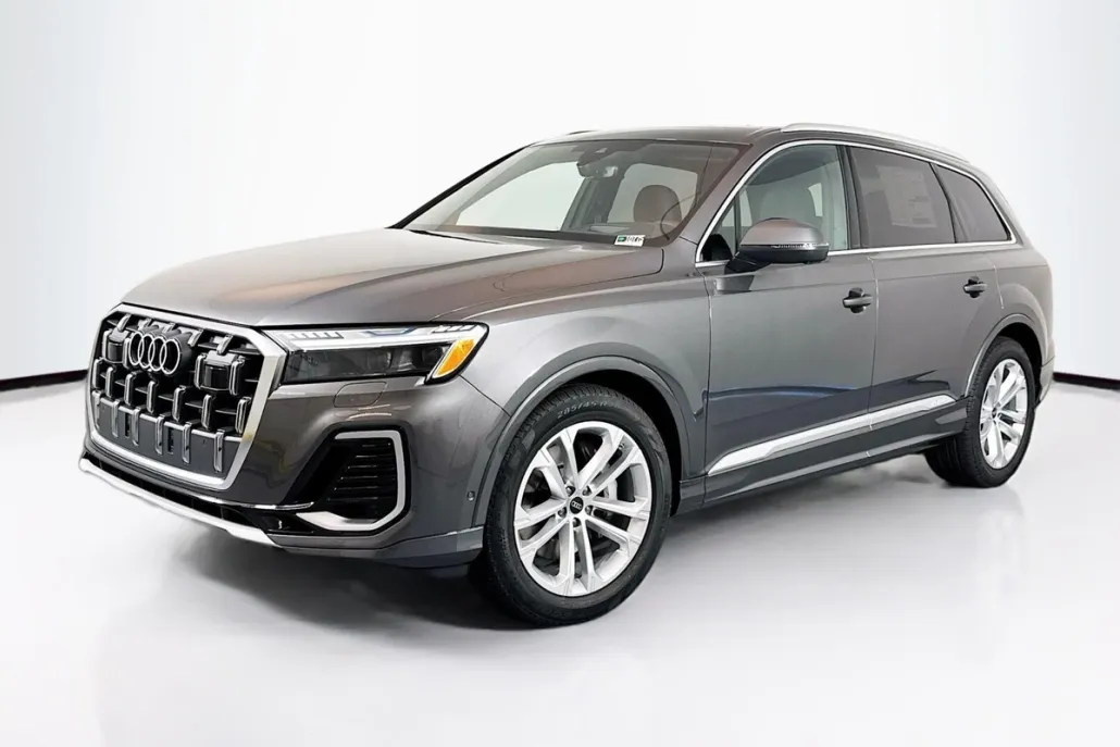 2025 Audi Q7 Prestige photo 1