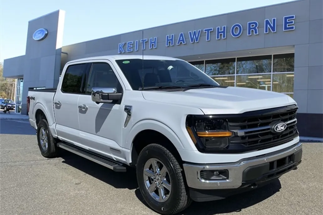 2025 Ford F-150 XLT photo 1