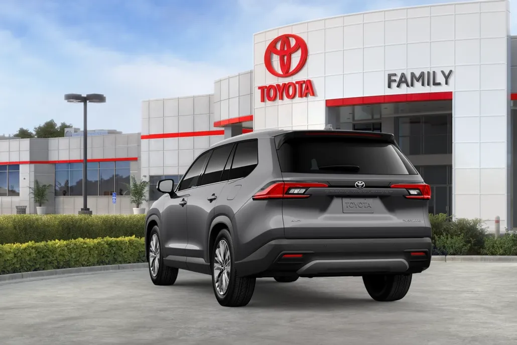 2026 Toyota Grand Highlander Platinum photo 1