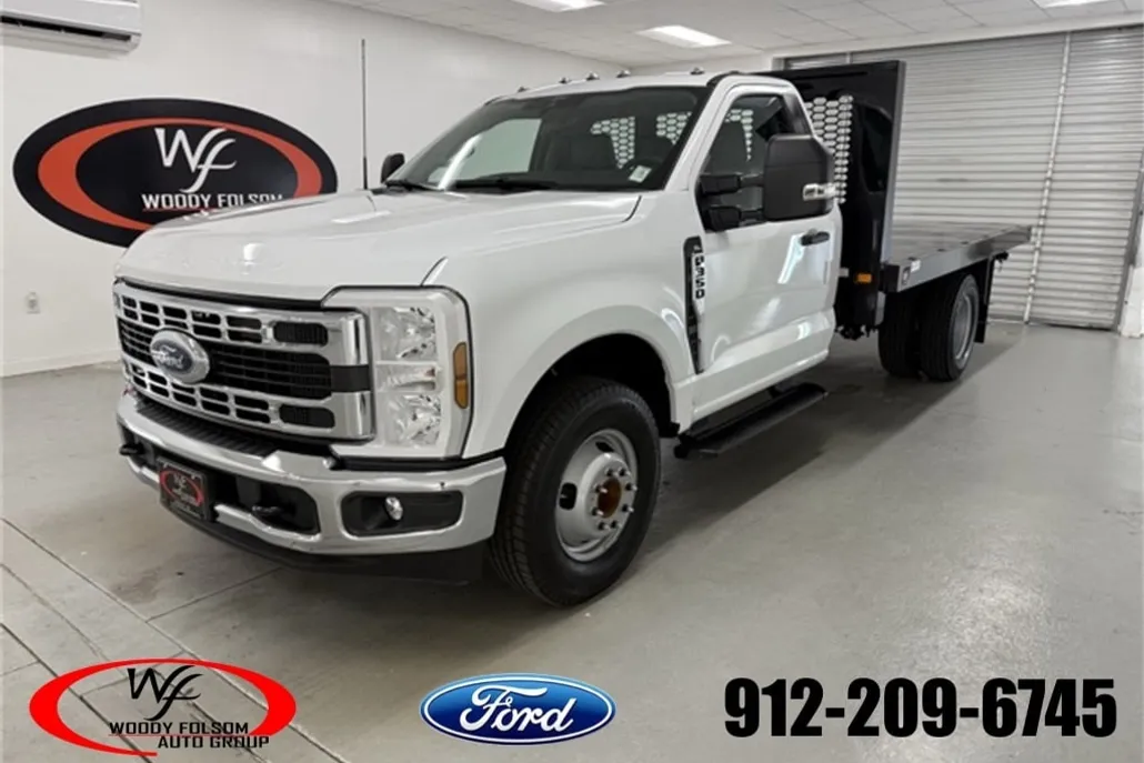 2025 Ford F-350 photo 1