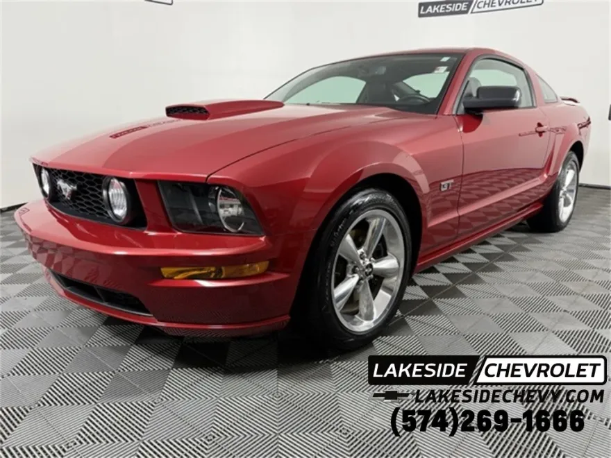 2008 Ford Mustang GT photo 1