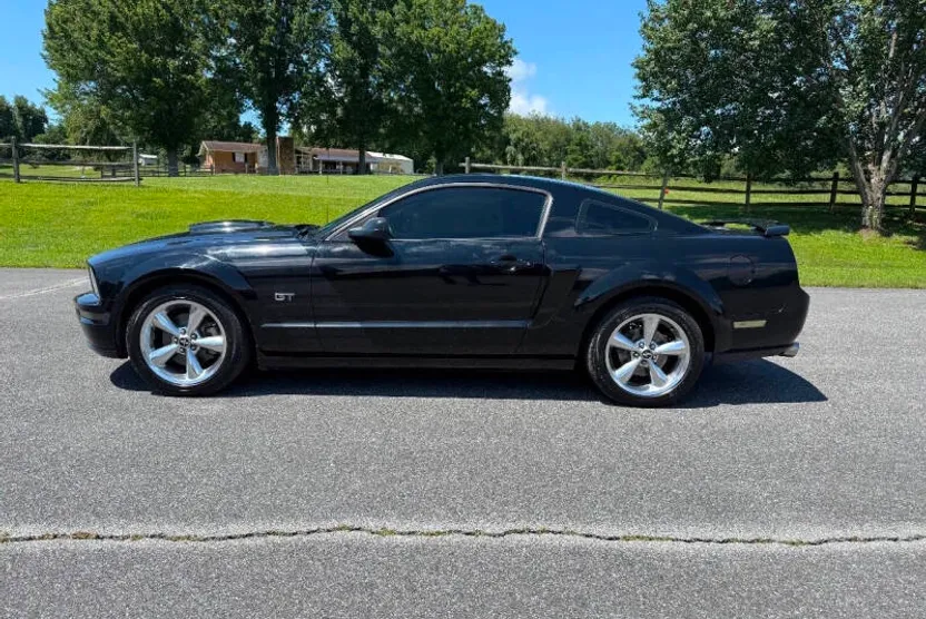 2008 Ford Mustang GT Premium photo 1