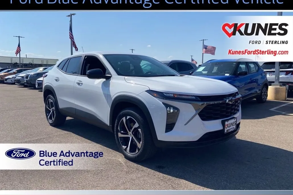 2024 Chevrolet Trax photo 1