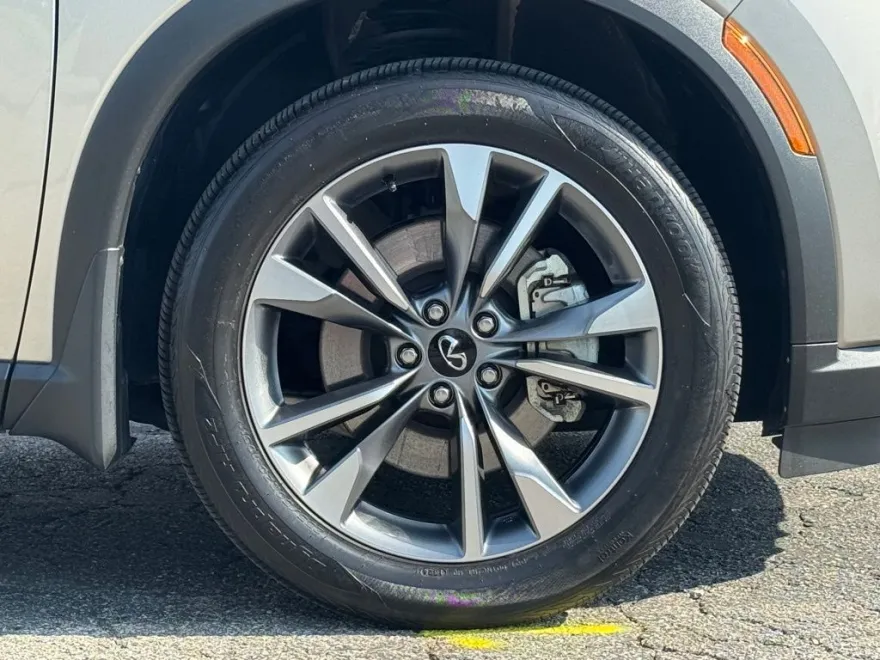 2024 Infiniti QX60 Luxe AWD photo 1