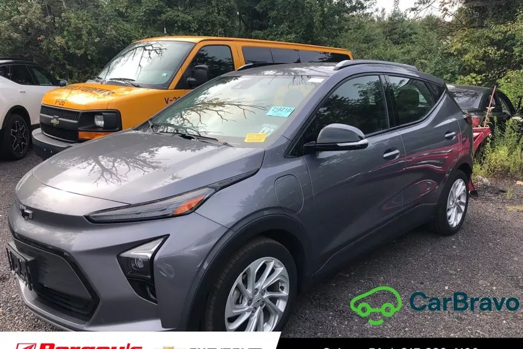2022 Chevrolet Bolt EUV photo 1