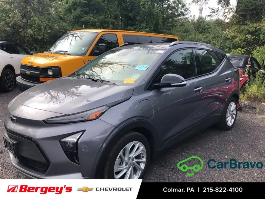 2022 Chevrolet Bolt EUV photo 1