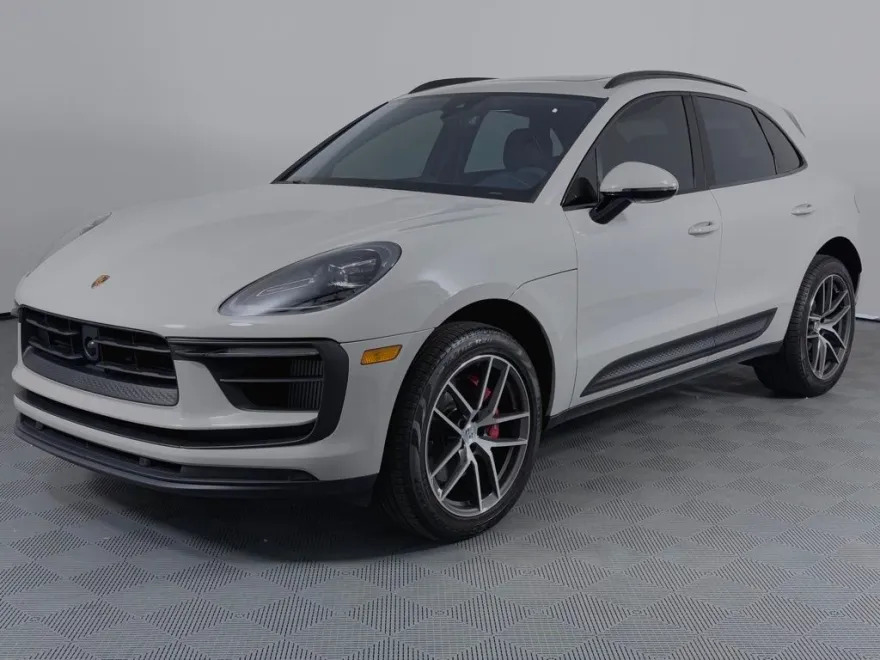 2025 Porsche Macan S photo 1
