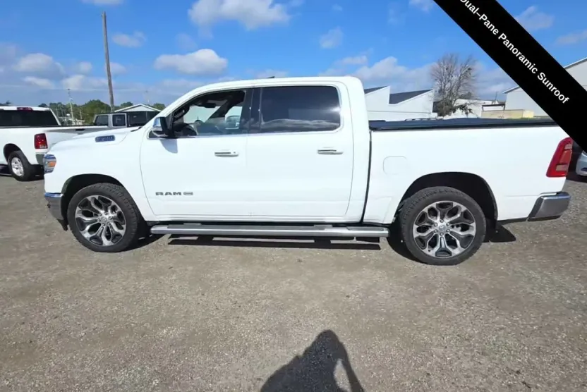 2022 Ram 1500 Longhorn photo 1