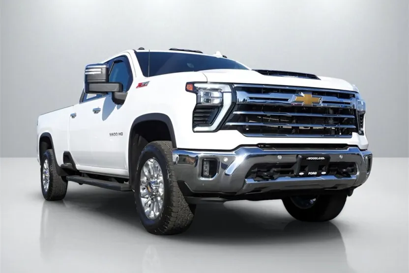 2024 Chevrolet Silverado 3500HD LTZ photo 1