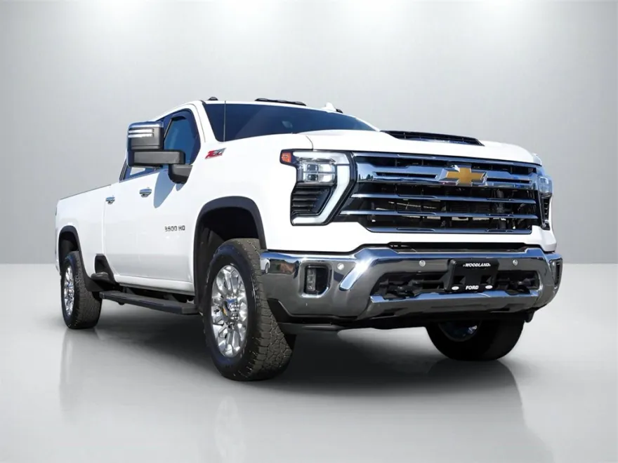 2024 Chevrolet Silverado 3500HD LTZ photo 1