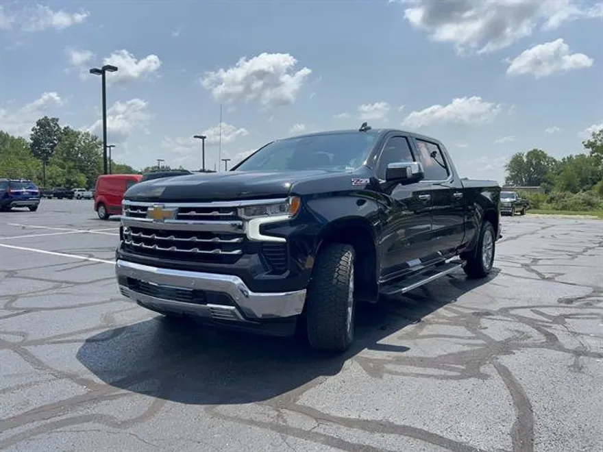 2022 Chevrolet Silverado 1500 LTZ photo 1