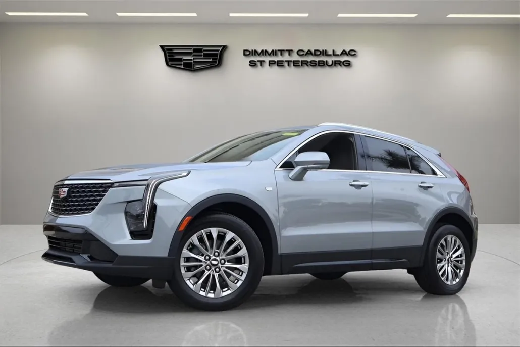 2025 Cadillac XT4 Premium Luxury photo 1