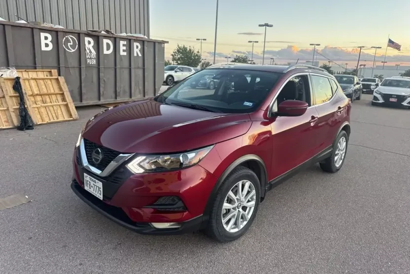 2022 Nissan Rogue Sport SV photo 1