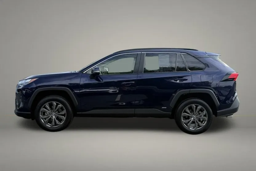 2024 Toyota RAV4 Hybrid XLE Premium photo 1