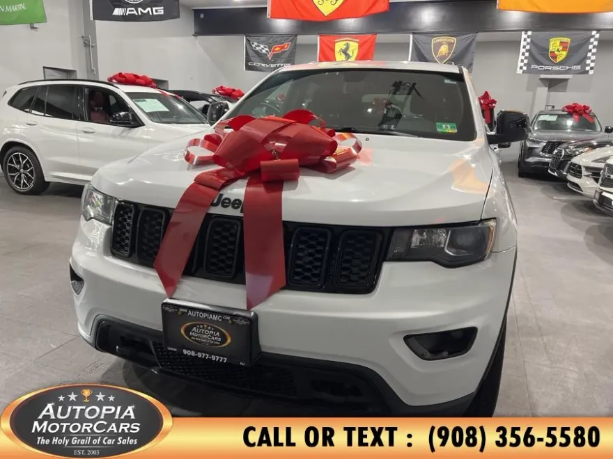 2018 Jeep Grand Cherokee Laredo E photo 1