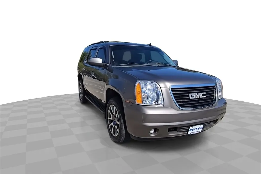 2011 Gmc Yukon SLT photo 1