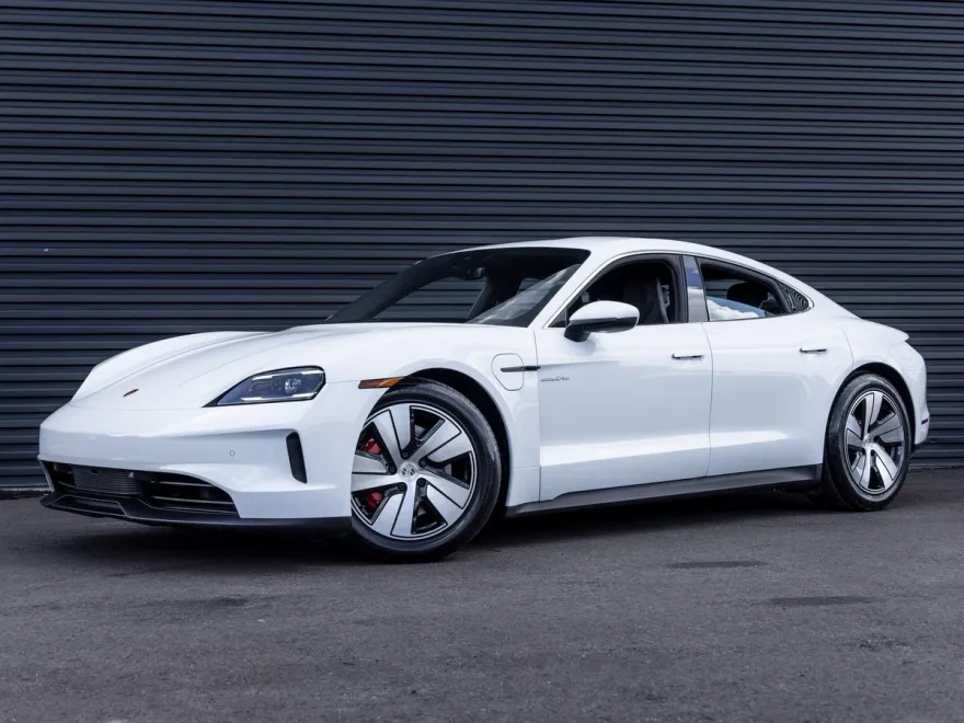 2025 Porsche Taycan 4S photo 1
