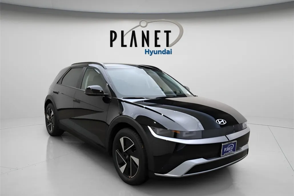 2025 Hyundai Ioniq 5 SE photo 1