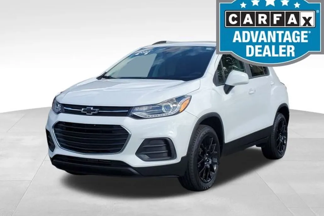 2022 Chevrolet Trax LT photo 1
