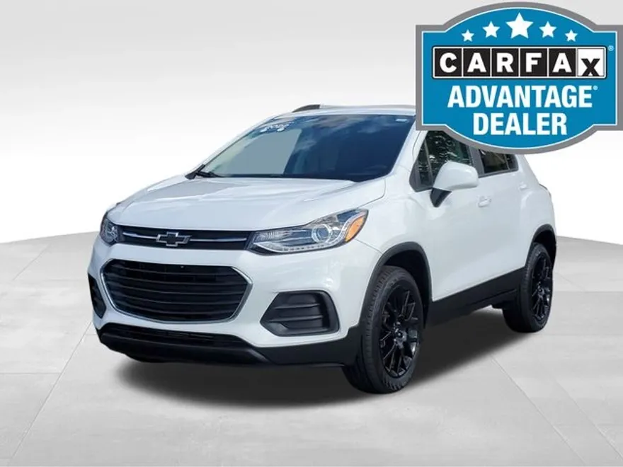 2022 Chevrolet Trax LT photo 1