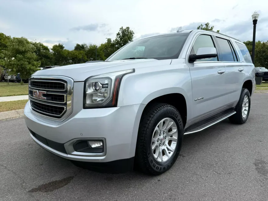 2016 Gmc Yukon SLT photo 1