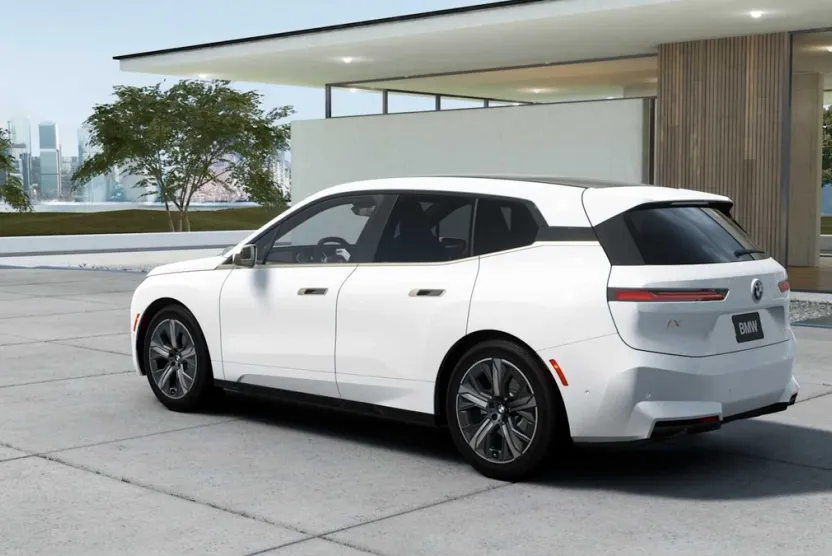 2026 Bmw iX photo 1