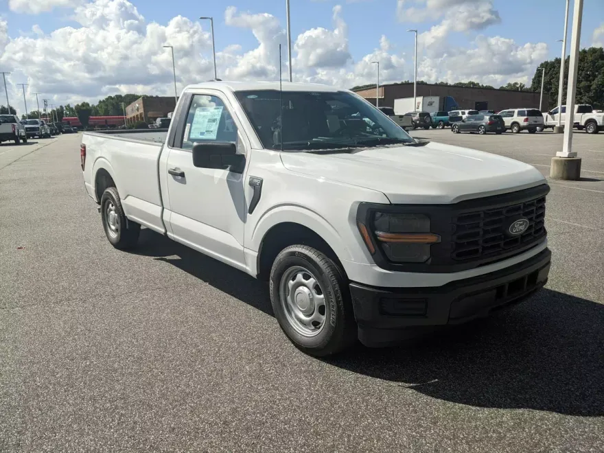 2025 Ford F-150 XL photo 1