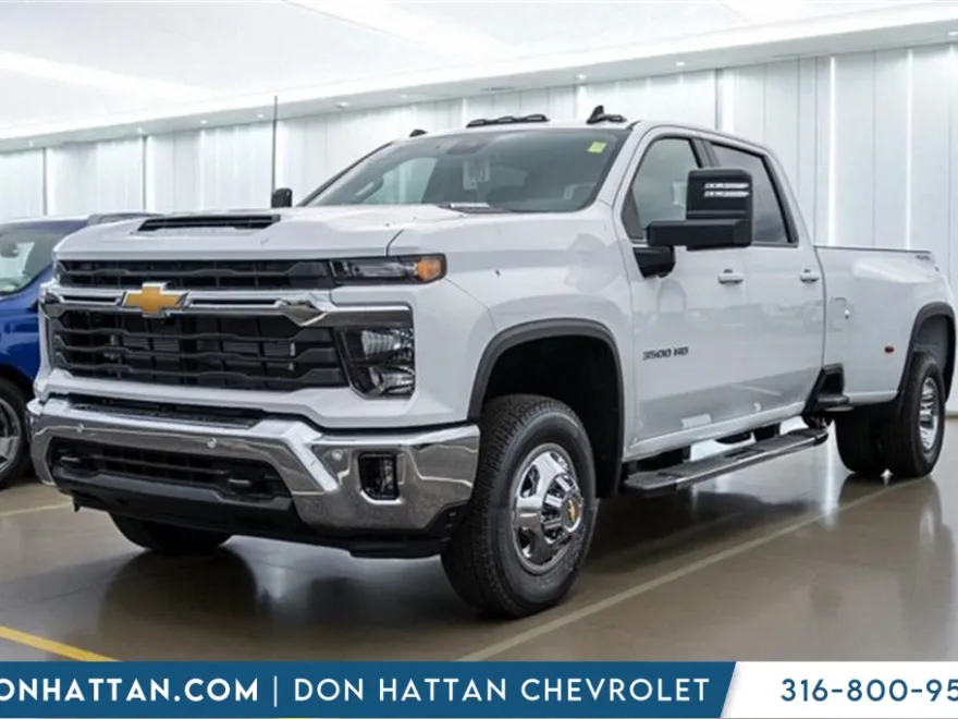 2026 Chevrolet Silverado 3500HD LT photo 1