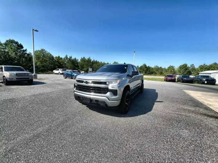 2024 Chevrolet Silverado RST photo 1