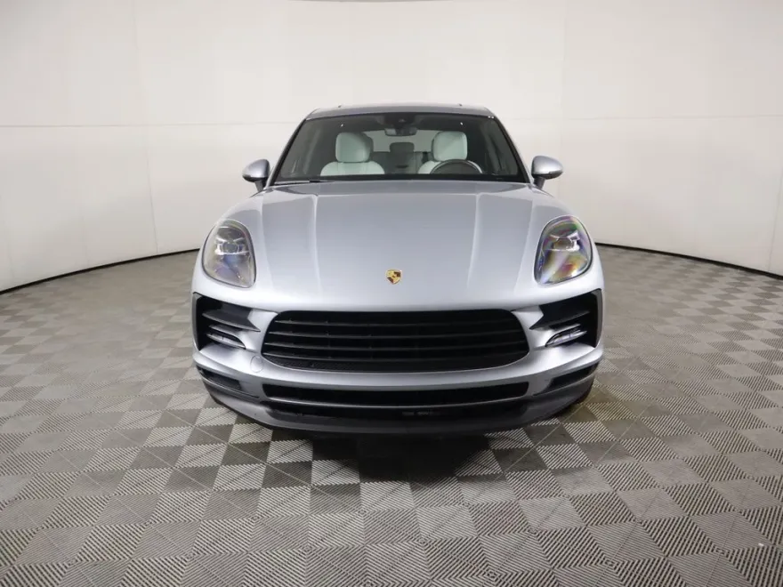 2019 Porsche Macan Base photo 1