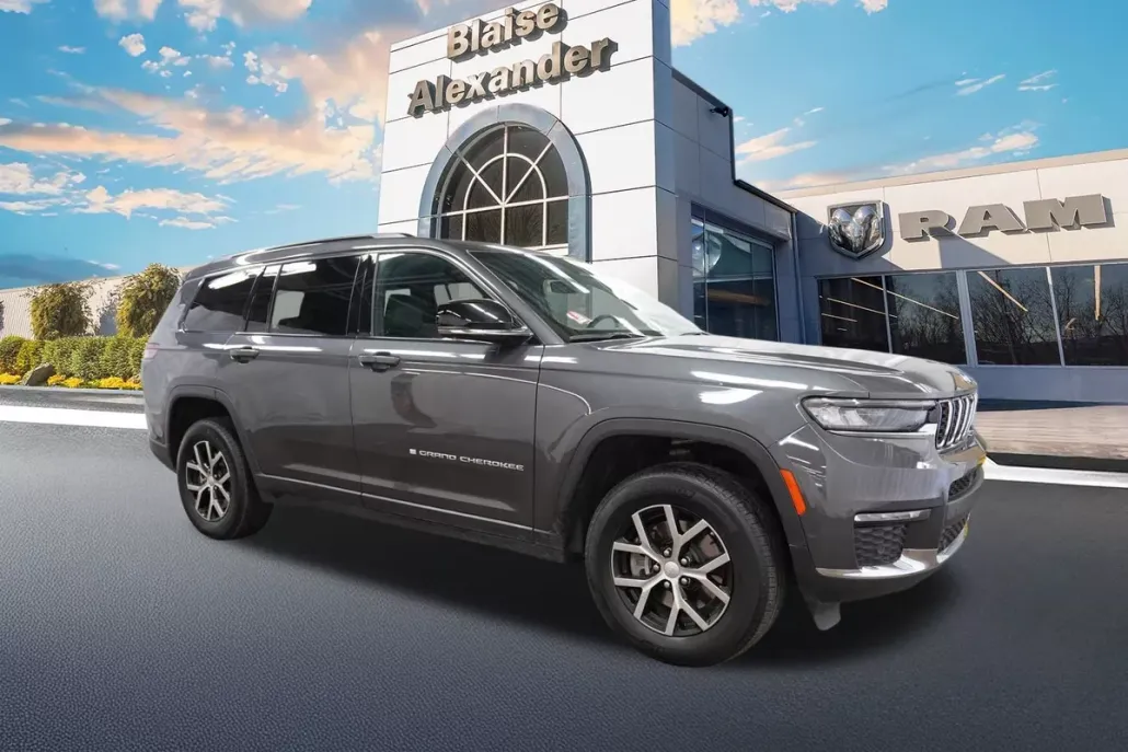 2024 Jeep Grand Cherokee Limited photo 1